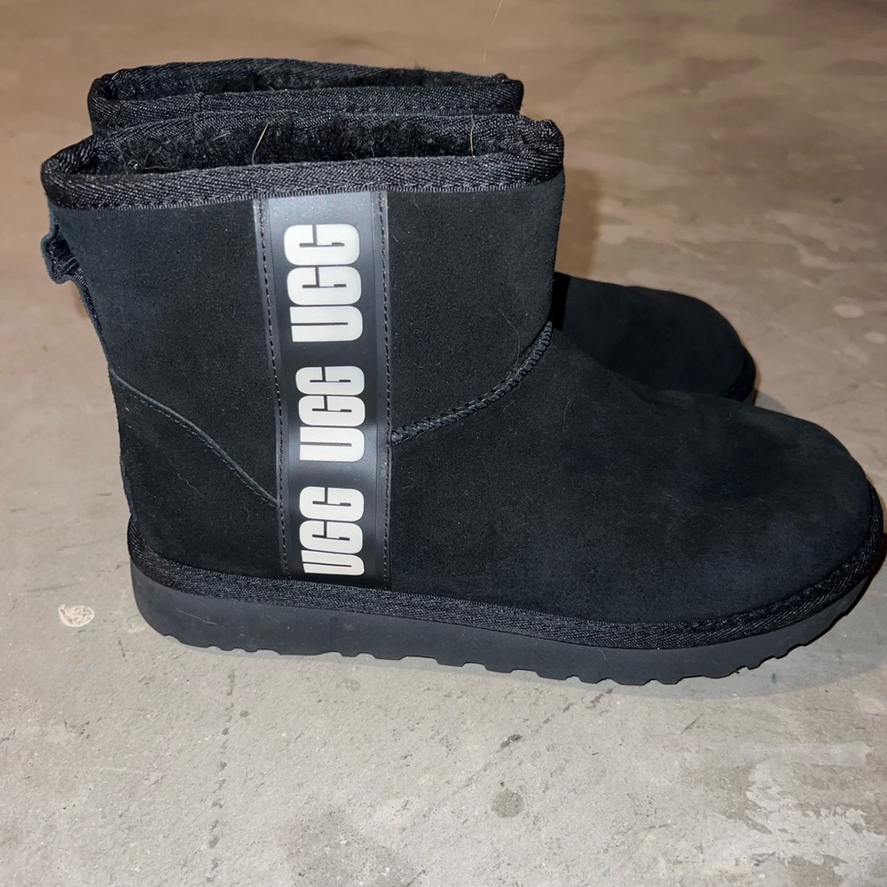 ugg short boot